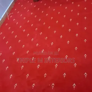 Stylish Presidential Red Carpet Flooring With Patterned Dots