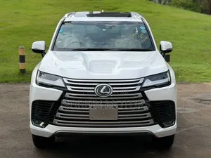 Lexus LX LX 600 2022 White