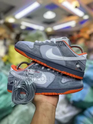 Nike Sb Dunk Low”Pigeon “
Quality Leather 
Sneakers