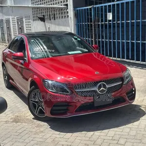 Mercedes-Benz C200 2019 Red