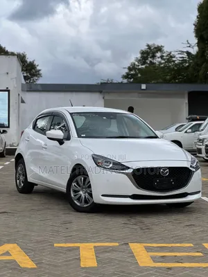 Mazda 2 2019 White