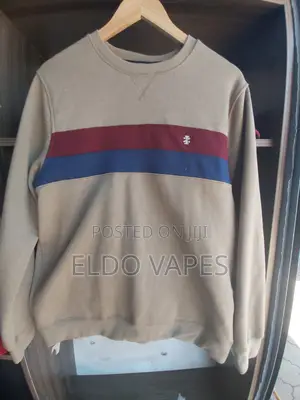Izod Men Crown Neck Brown Sweatshirt
