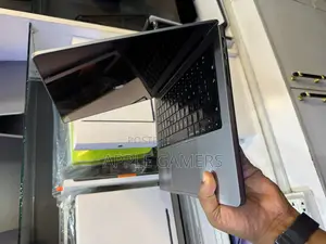Laptop Apple MacBook Pro 2023 M2 Max 14-inch 32GB Apple M2 SSD 1T