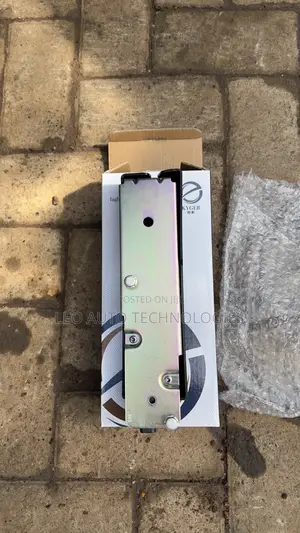 Tailgate Actuator for Land Rover Discovery 3 4