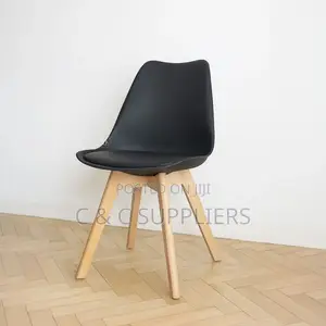 Eames Dining Chair in Black