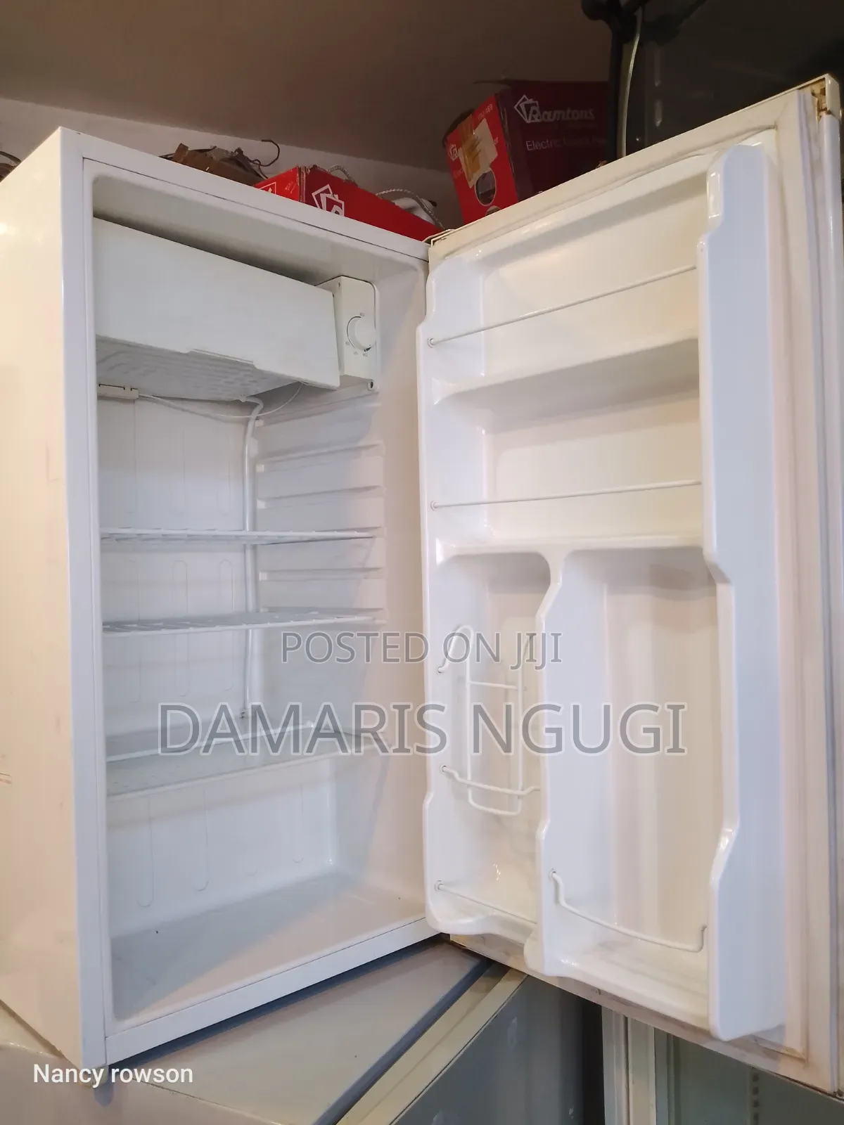 Mini Fridge (Ramtons )