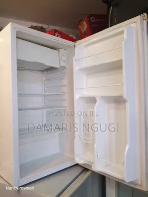 Mini Fridge (Ramtons )