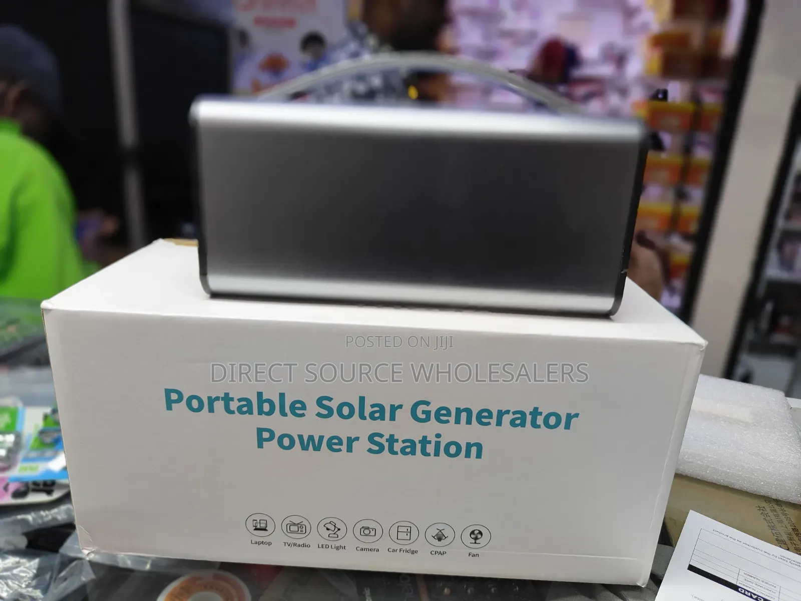 Portable Solar Generator Power Station ( Power