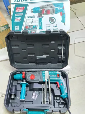 950w Total Double Chuck Rotary Hammer 
5pcs Masonry Bits 
2 Chucks