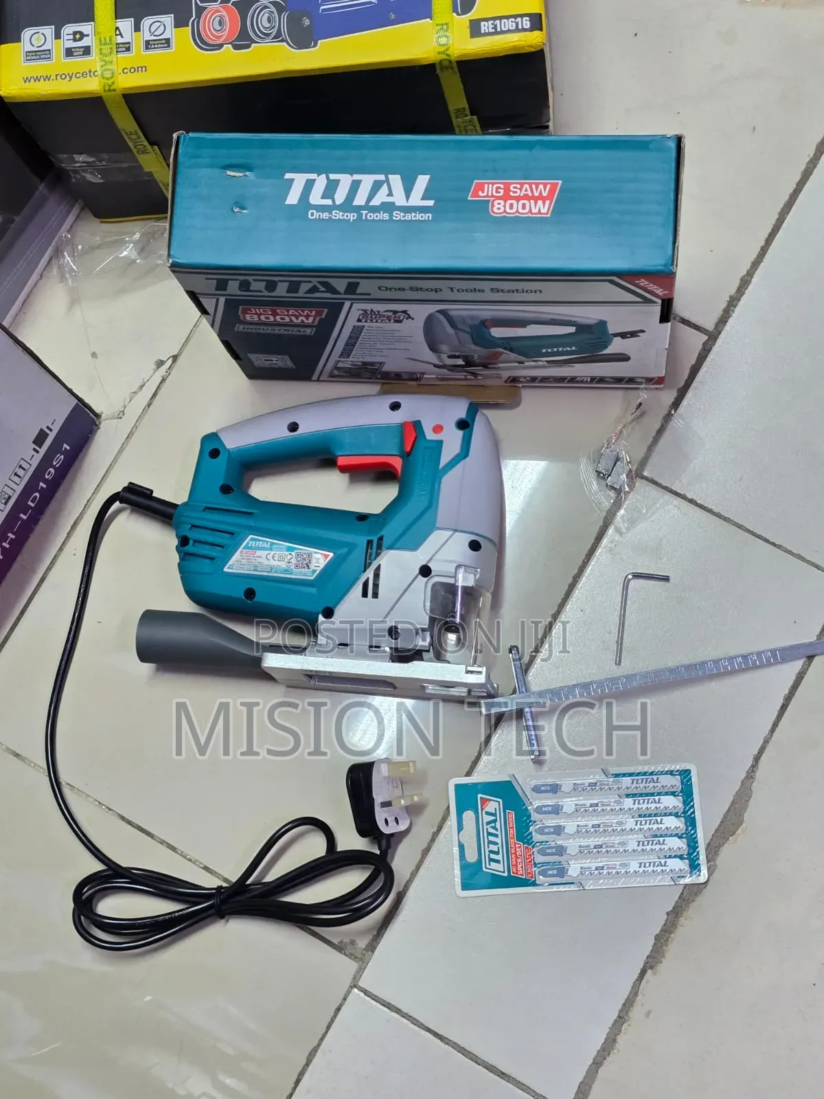 800w Total Wood Jigsaw
5pcs Blades 
**