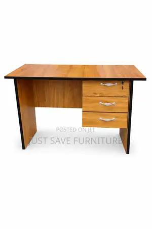 Wooden Office Desk – KSH 4,500 (1m) / KSH 5,000 (1.2m)