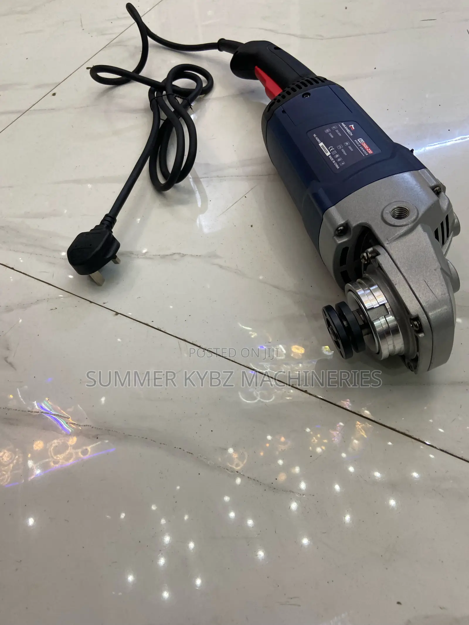 Classic 950w Maxmech Angle Grinder