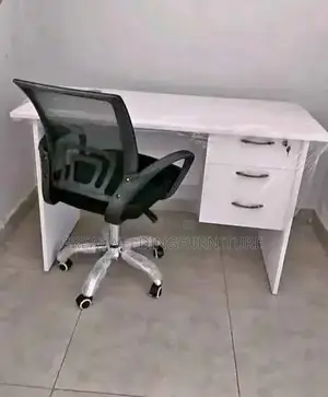 Office Desk/Office Chair