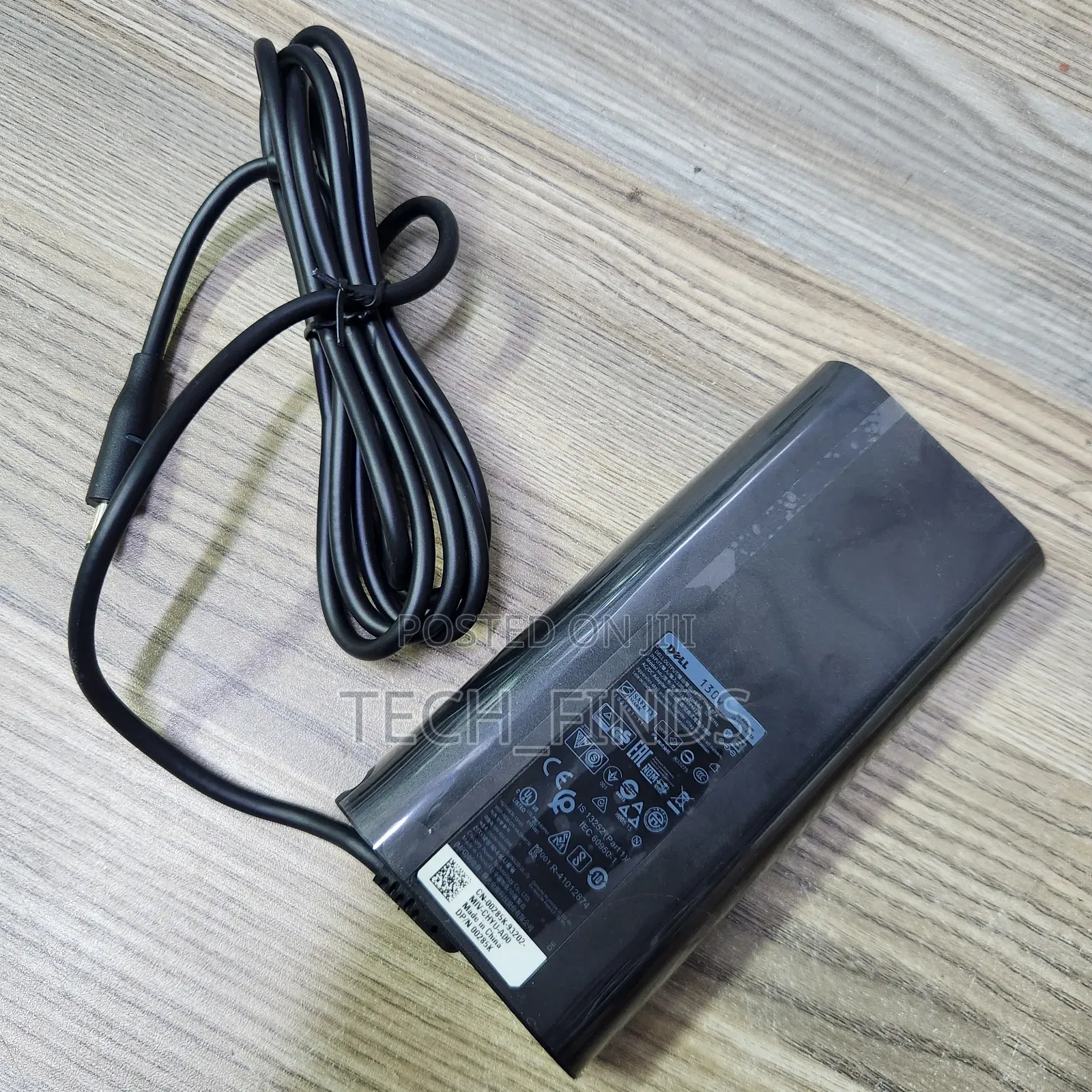 Original Dell Small Pin 130w Oval Shape