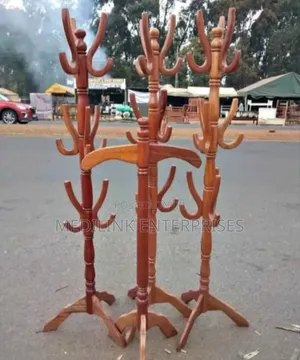 Mahogany Eldon Hangers for Handbags and Clothes