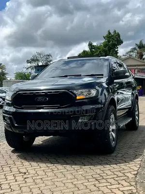 Ford Everest 2016 Matt Black