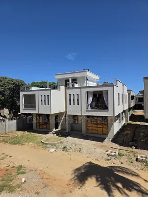 4bdrm Villa in Majengo, Kikambala for sale