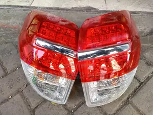 Toyota Vanguard Taillight