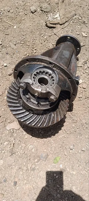 Rear Differential 9:37 Nissan Patrol Y61.