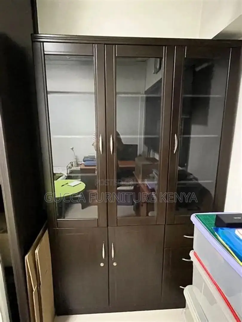 2-Door Mahogany Glas Fronted Document Cabinet