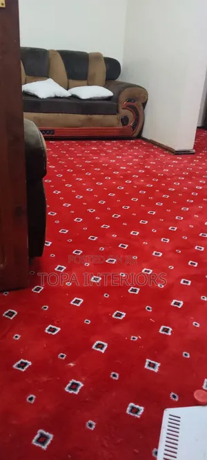 Luxurious Floor Insulation Living Room Wall to Wall Red Carpets