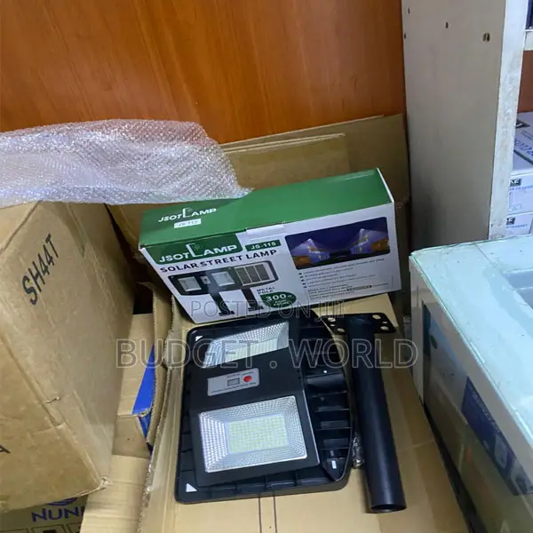300w Solar Floodlight for Security Landscape Lighting