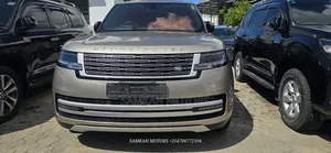 Land Rover Range Rover Vogue 2025 Gold