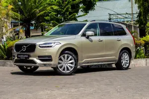 Volvo XC90 2018 Gold