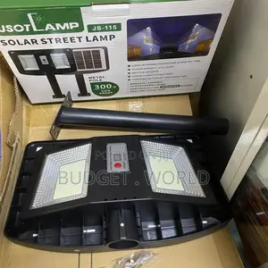 Weather Resistant Design– Durable 300w Solar Street Light