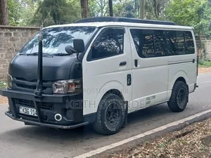 Toyota HiAce 2016 White