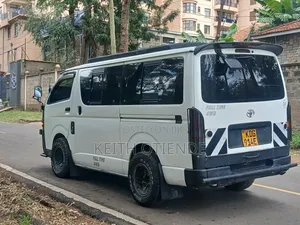 Toyota HiAce 2016 White