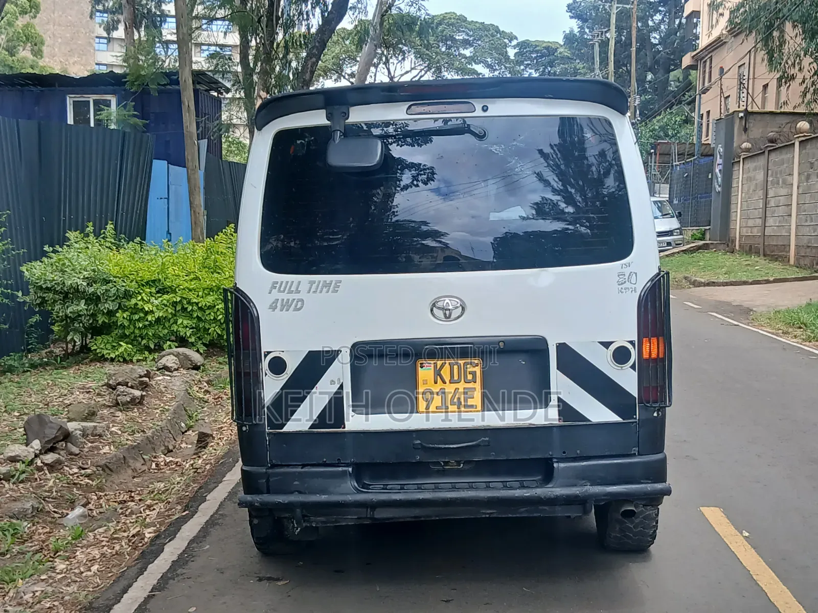 Toyota HiAce 2016 White