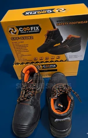 Coofix Cff-03082 Safety Boots. Unisex Boots
