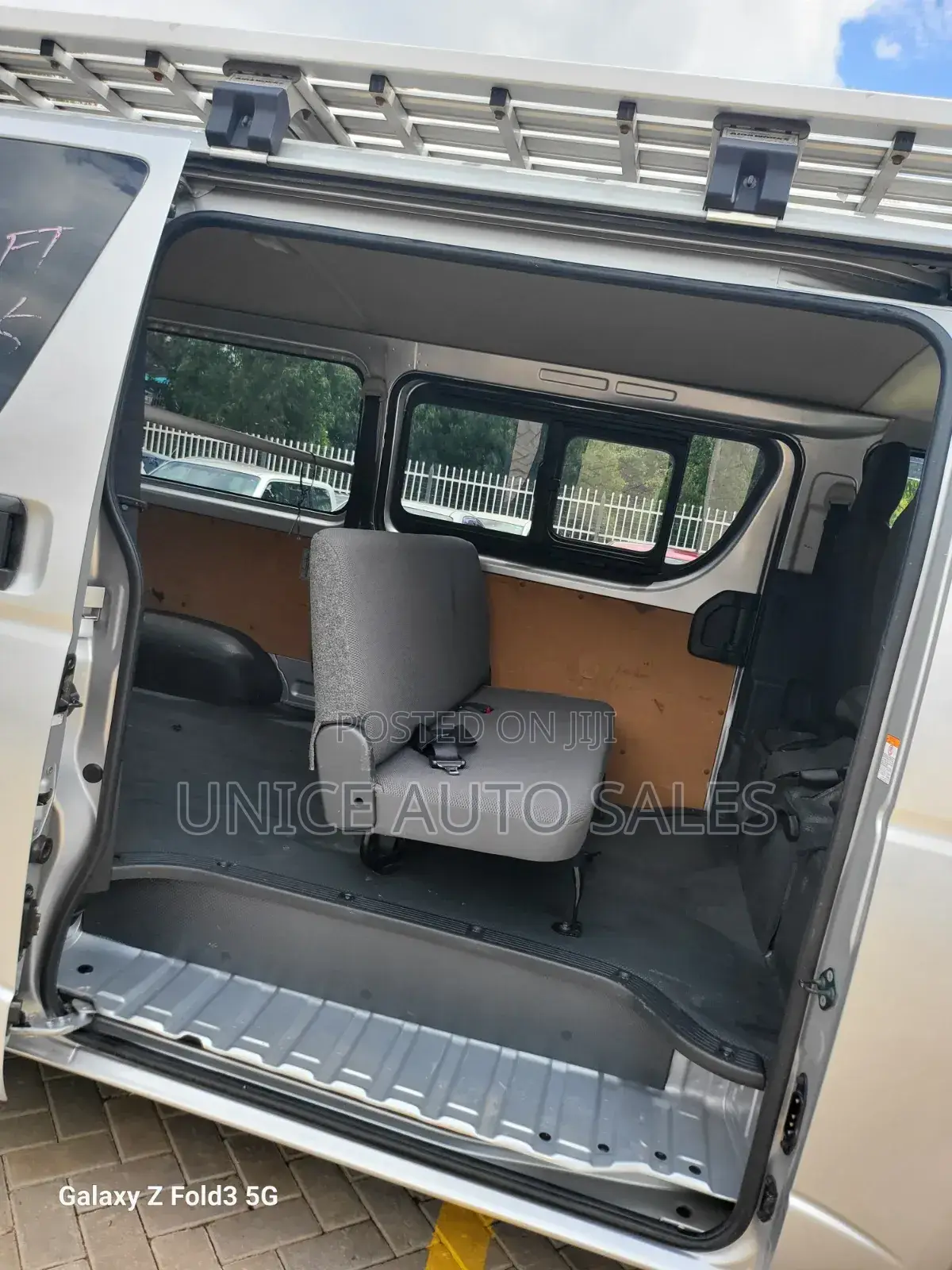 Toyota HiAce 2019 Silver