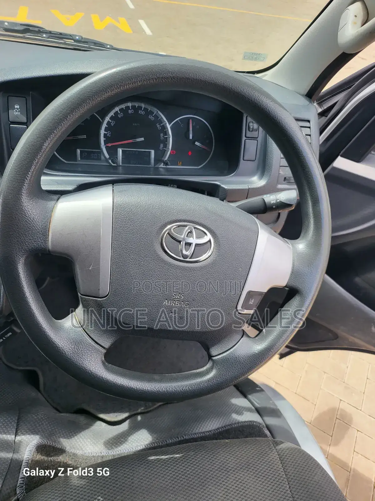 Toyota HiAce 2019 Silver