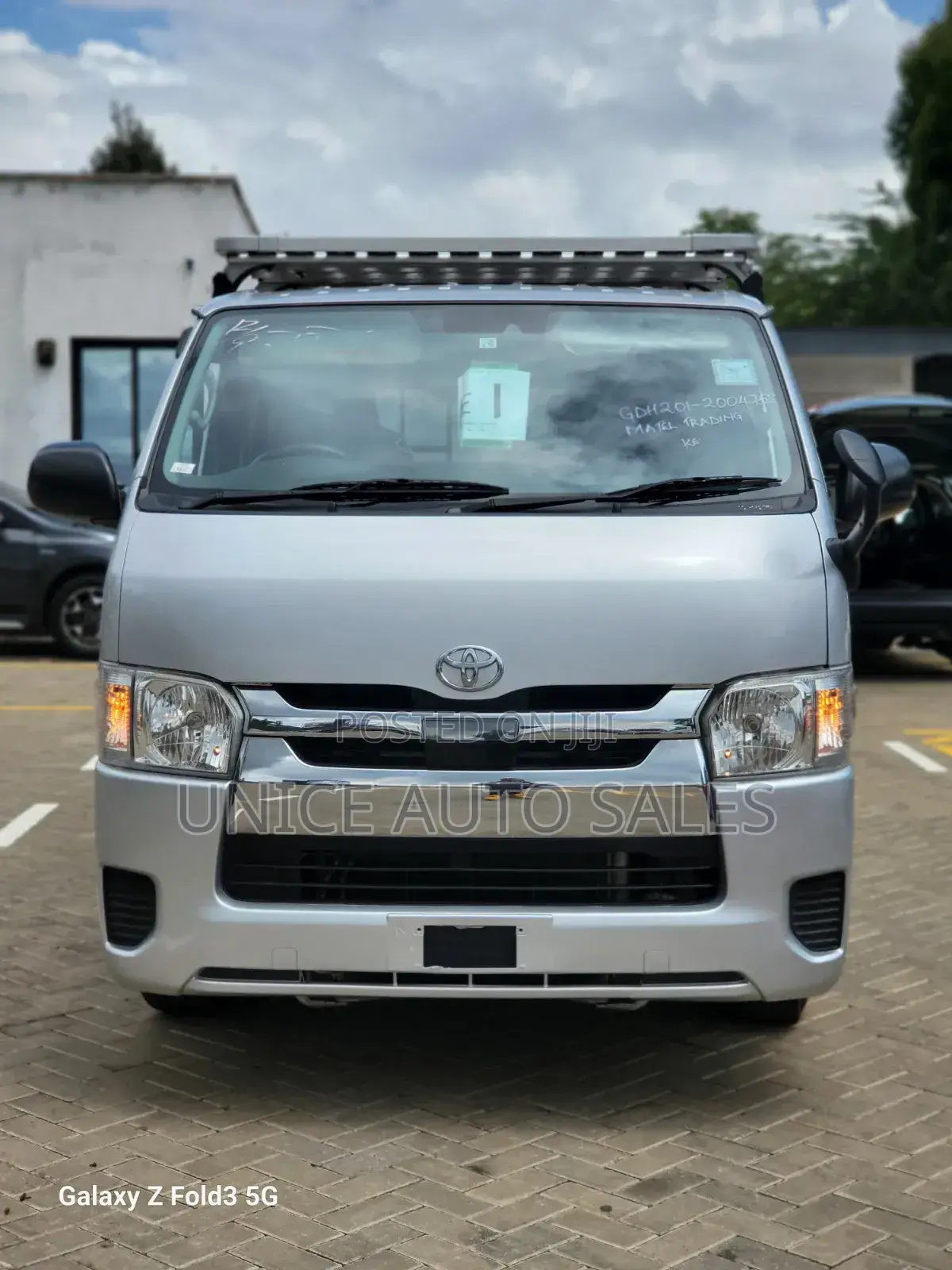 Toyota HiAce 2019 Silver