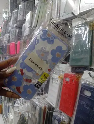 Floral-Themed Protective Case Designed for the iPhone 16 Pro Max.