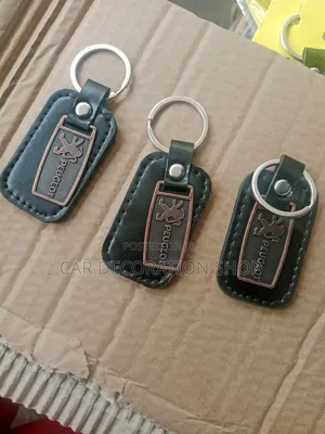 1pc Peugout Leather Key Holder