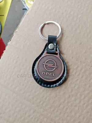 1pc Leather Metal Clipped Key Holder