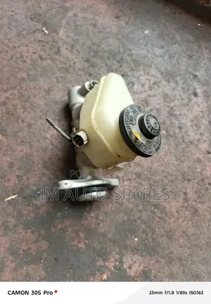 Brake Master Cylinder Ae 100, 102