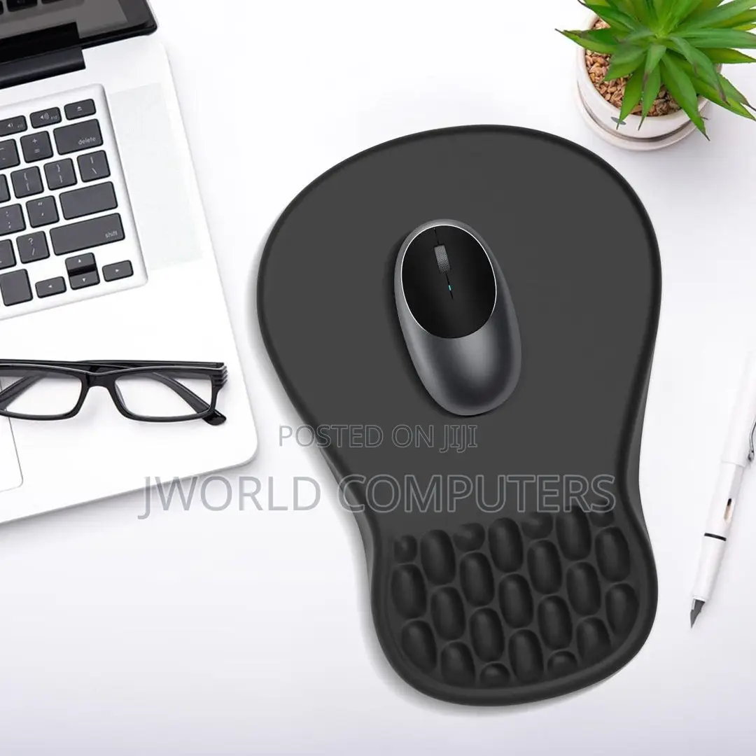 Ugreen Lp668 Ergonomic Mouse Pad(With Wrist Support)