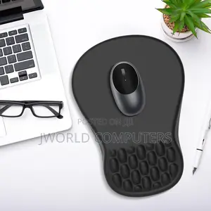 Ugreen Lp668 Ergonomic Mouse Pad(With Wrist Support)