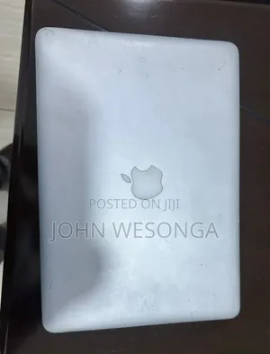 Laptop Apple MacBook 2012 6GB Intel Core i5 HDD 500GB