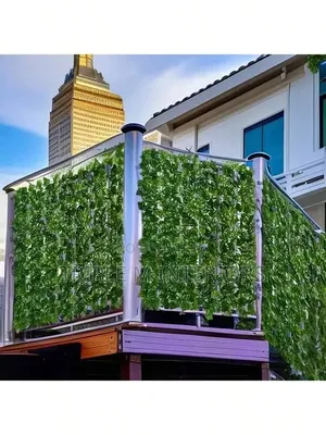 Outdoor Green Leaf Screen | Elegant Finish