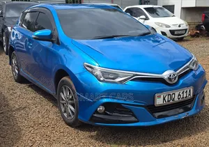 Toyota Auris 2017 Blue