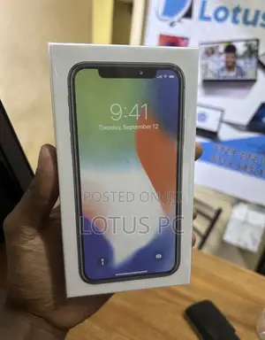 New Apple iPhone X 256 GB Silver