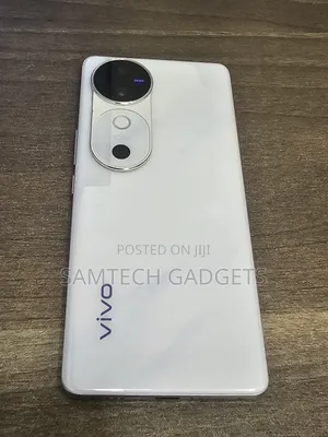 Vivo V40 5G 256 GB White