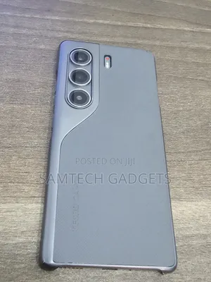 Tecno Camon 40 Pro 4G 256 GB Gray