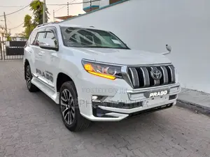 Toyota Land Cruiser Prado 2.8 2020 White