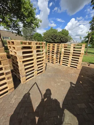 Wooden Pallets Heavy Duty -Heat Treated Pine Wood for Industrial Use.